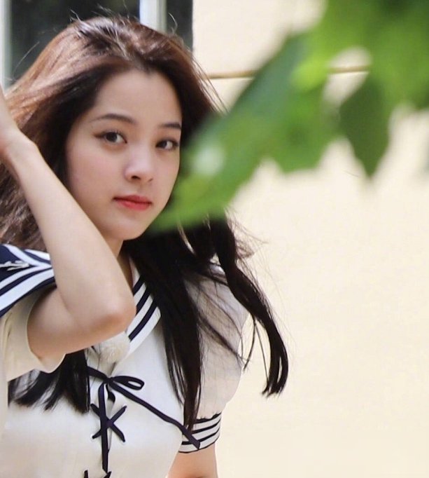 吴宣仪|《奔跑吧》统一穿海军服,吴宣仪欧阳娜娜baby同时现身