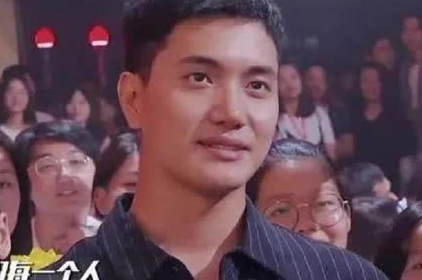  小五|那个拿了汪涵银行卡，跪别中国的小鲜肉，现在怎么样了