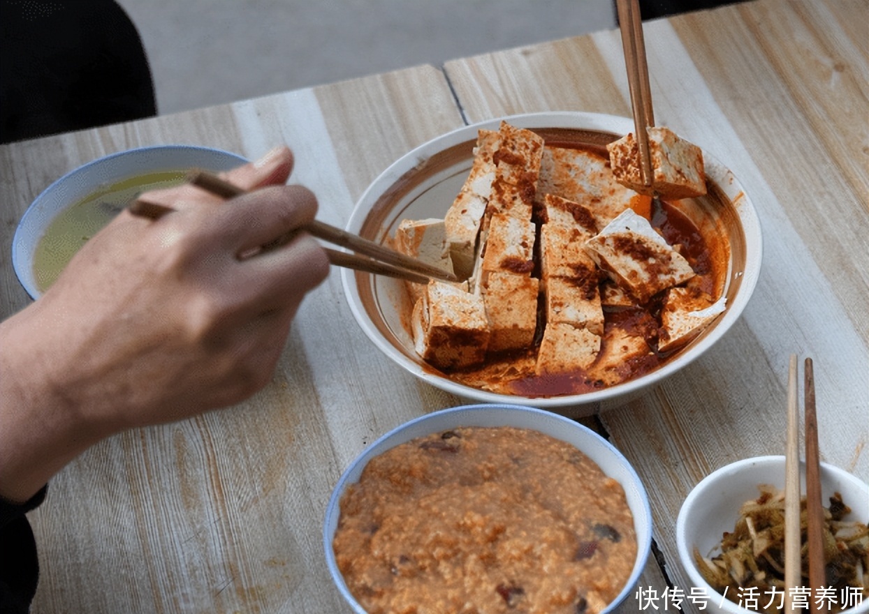 趁热吃是好习惯吗(“趁热吃”真的是为他人和自己好吗？别再这么做了)