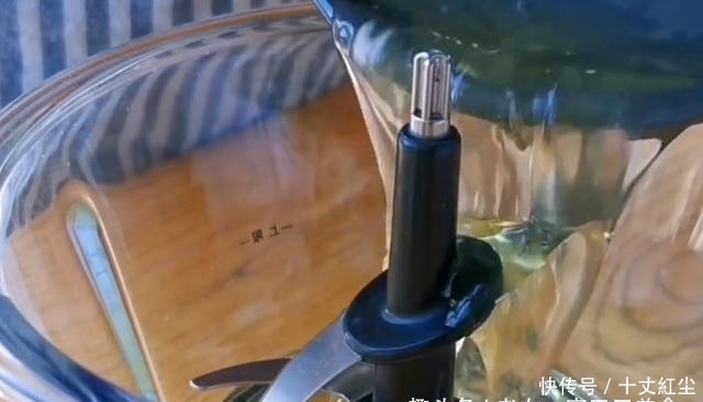 新手|孩子想吃蛋糕不用买，不用烤箱，不用打蛋器，新手也能一次成功