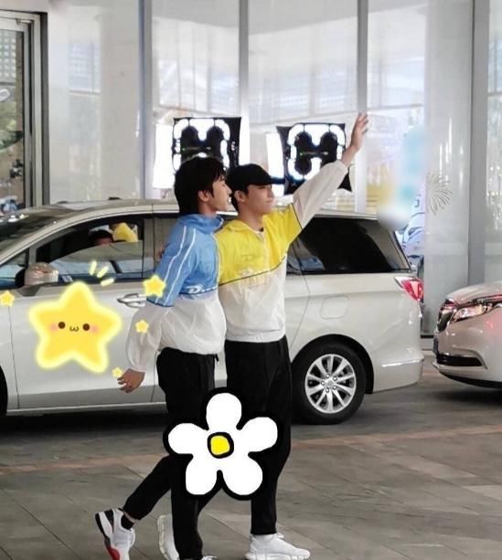  得知|下期迎来蔡徐坤最期待嘉宾，两人见面就黏一起，得知身份：没资格酸