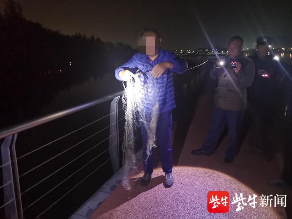 民警|禁渔区捕鱼“尝鲜”不料民警从天而降