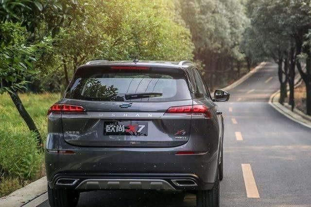 比亚迪|10万预算买高逼格SUV，首推这3款，颜值实力皆具备