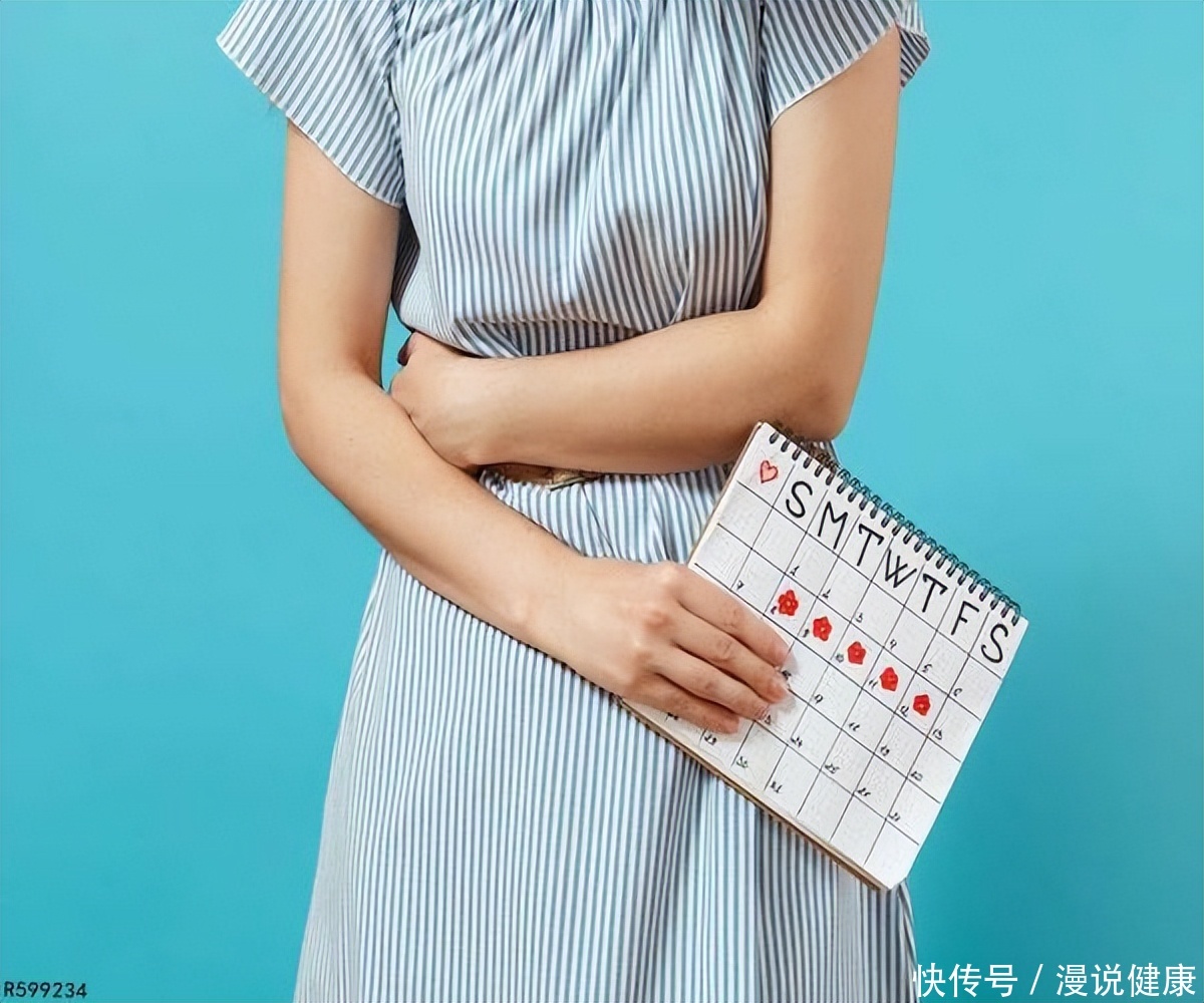 没有勤换卫生巾会得妇科炎症吗(经常出现妇科小毛病，没准在换卫生巾忽略这3点！女性们要注意！)