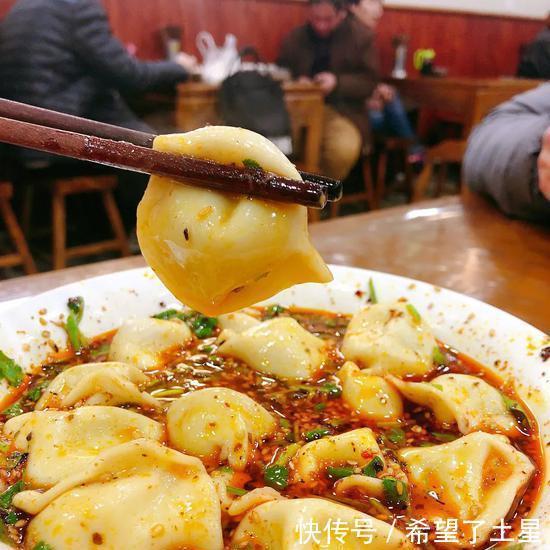 游客|那些坑游客的美食街,你去过几个