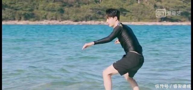 上热|王一博冲浪一次成功上热搜了?是怎么回事?