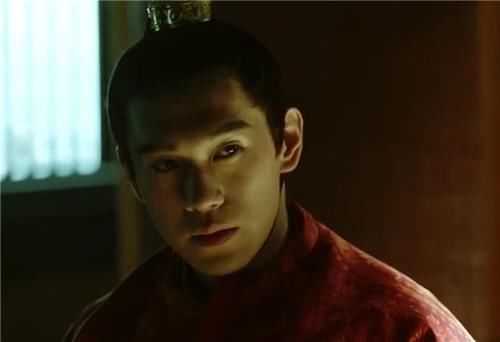 杀害|李世民杀害兄弟，李隆基比他更狠：血洗家族，襁褓婴儿也不放过！