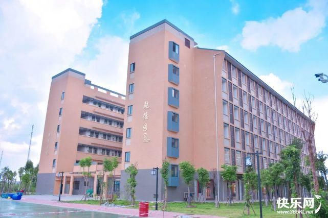  揭牌|你好，新校区！百年贵高新校区正式揭牌！