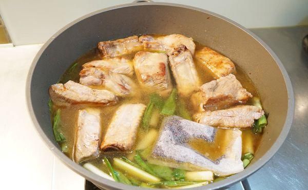  绍兴酒|做排骨时，有人先焯水有人直接炖，老厨子：全不对，教你正确做法