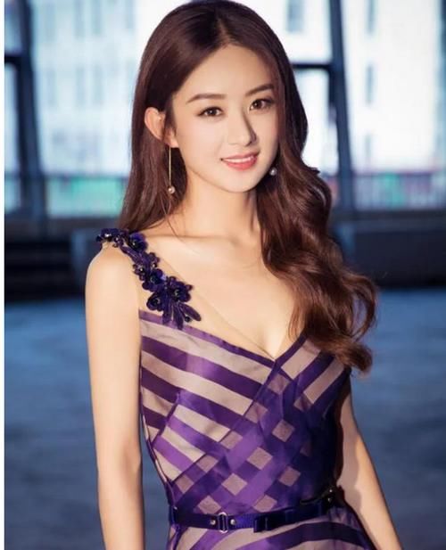 现场|吃饭风波后赵丽颖现身活动仍受欢迎 现场人气爆棚