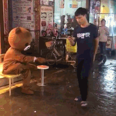 拿下|搞笑GIF:这馒头蒸的有水平,师傅,麻烦给我拿下最后一笼