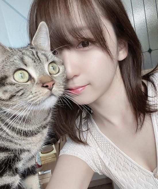  伊织|日本COSER伊织萌拍摄电竞椅代言美照 女孩子打游戏也超猛