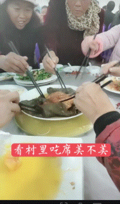 搞笑|搞笑GIF:妹子能打倒,厉害了