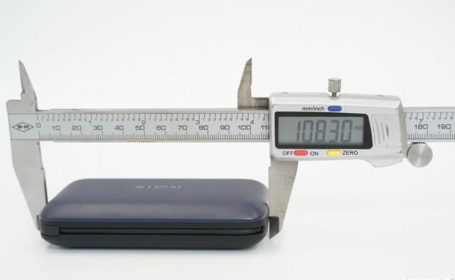 绿联|小巧mini,绿联10000mAh自带苹果MFi认证快充线充电宝评测