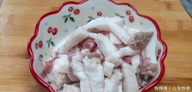 开胃|莴笋怎么炒才好吃?大厨教你1招,开胃又下饭,每次都多吃两碗饭