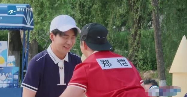  导演|宋祖儿在《跑男》中怼导演，姚导都没了脾气，而他备受夸赞