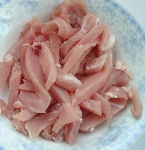 抱儿菜炒肉|这菜遇到必买10斤,每天炒一盘,百吃不腻,体重不过百,穿啥都美