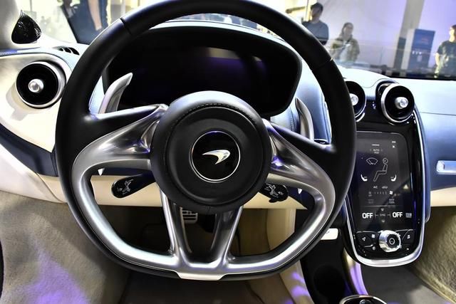 有钱人|198万起,主打豪华舒适的GT双门跑车,有钱人的大玩具!