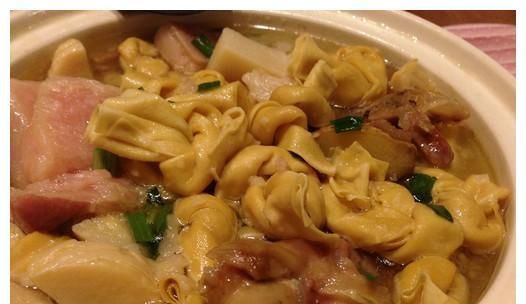 五花肉|美食推荐：素宫保鸡丁、香菇豆豉酱炒肉、腌笃鲜、五花肉烧土豆