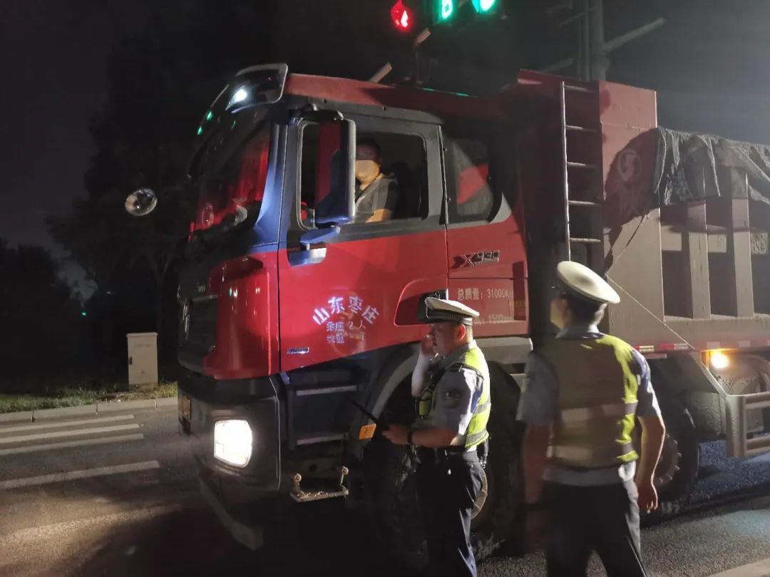 神威|交叉执法显神威，7小时查处严重超载货车18辆！