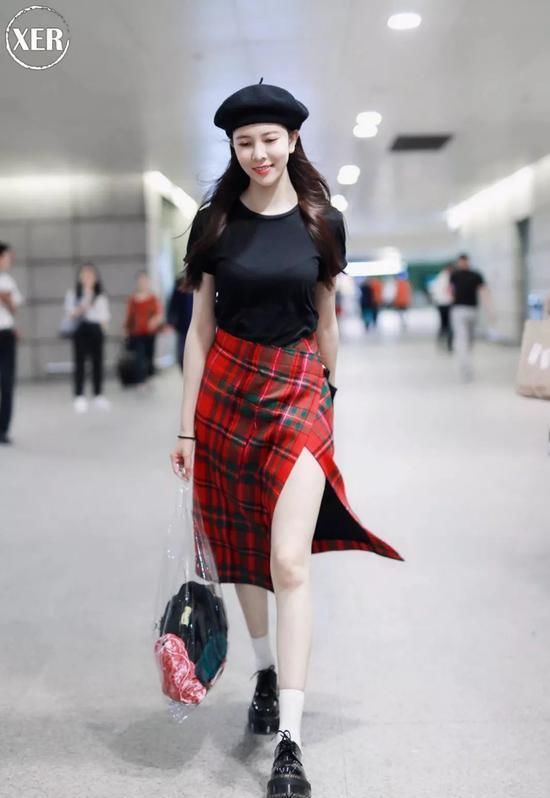 模板|“中国泫雅”火上热搜 宋妍霏才是白富美终极穿搭模板