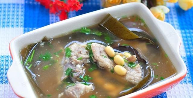  排骨汤|排骨汤怎么做才好喝？学会以下3点，轻松熬出神仙汤