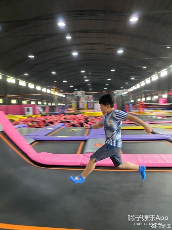  小鱼儿还|还记得《爸爸去哪儿》的小鱼儿吗？他现在长这样