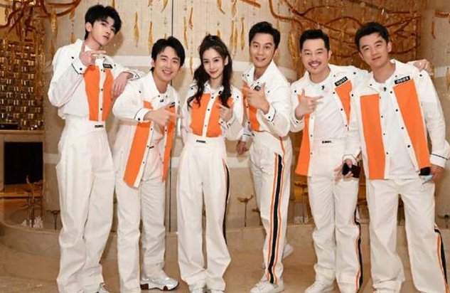  沙溢|《奔跑吧》被指有剧本？郭麒麟戴着耳机，却能重复沙溢的话