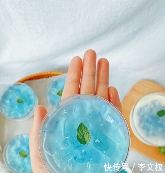 伙伴们|梦幻星空布丁,让夏日来一场冰与奶的结合,q弹冰凉。