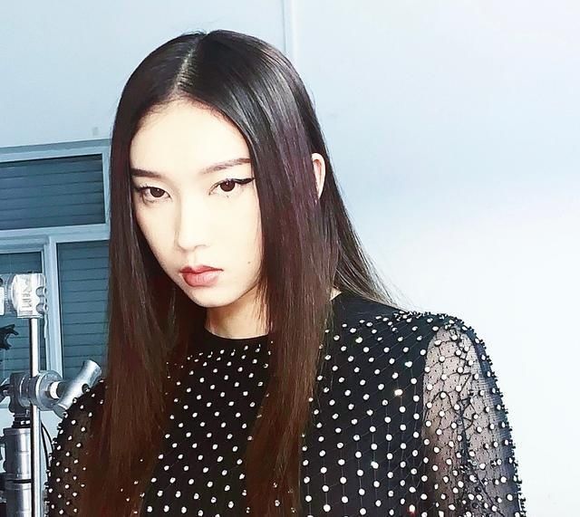 透明人|吴磊里程积分被盗用，刘令姿胶片照被泄密，他们成了透明人