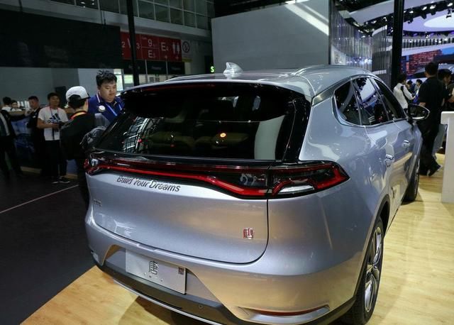  静如|真正耐开的比亚迪SUV，丐版自动挡，稳过汉兰达，车内静如图书馆