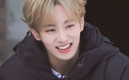 周震南|同样是C位,为何李汶翰周震南出道多年,却比不过同期的蔡徐坤?