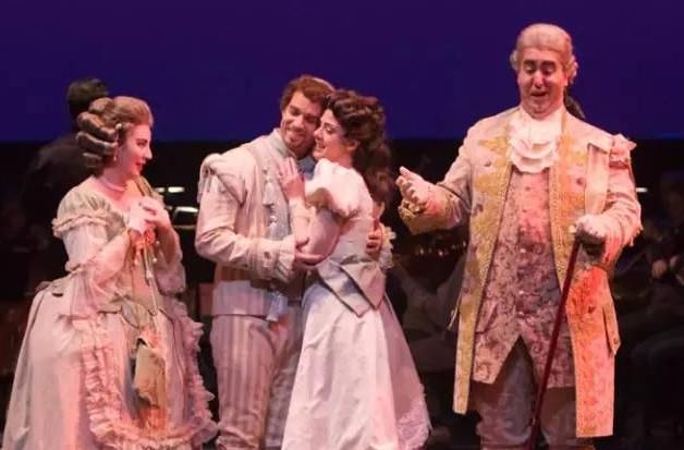 跟着|来衡复“音乐街区”，跟着“歌剧大叔”听懂女高音！