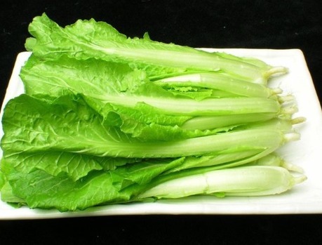  小白菜|白菜炖豆腐，有人先炒白菜，有人先炒豆腐，都错了，这样做才好吃