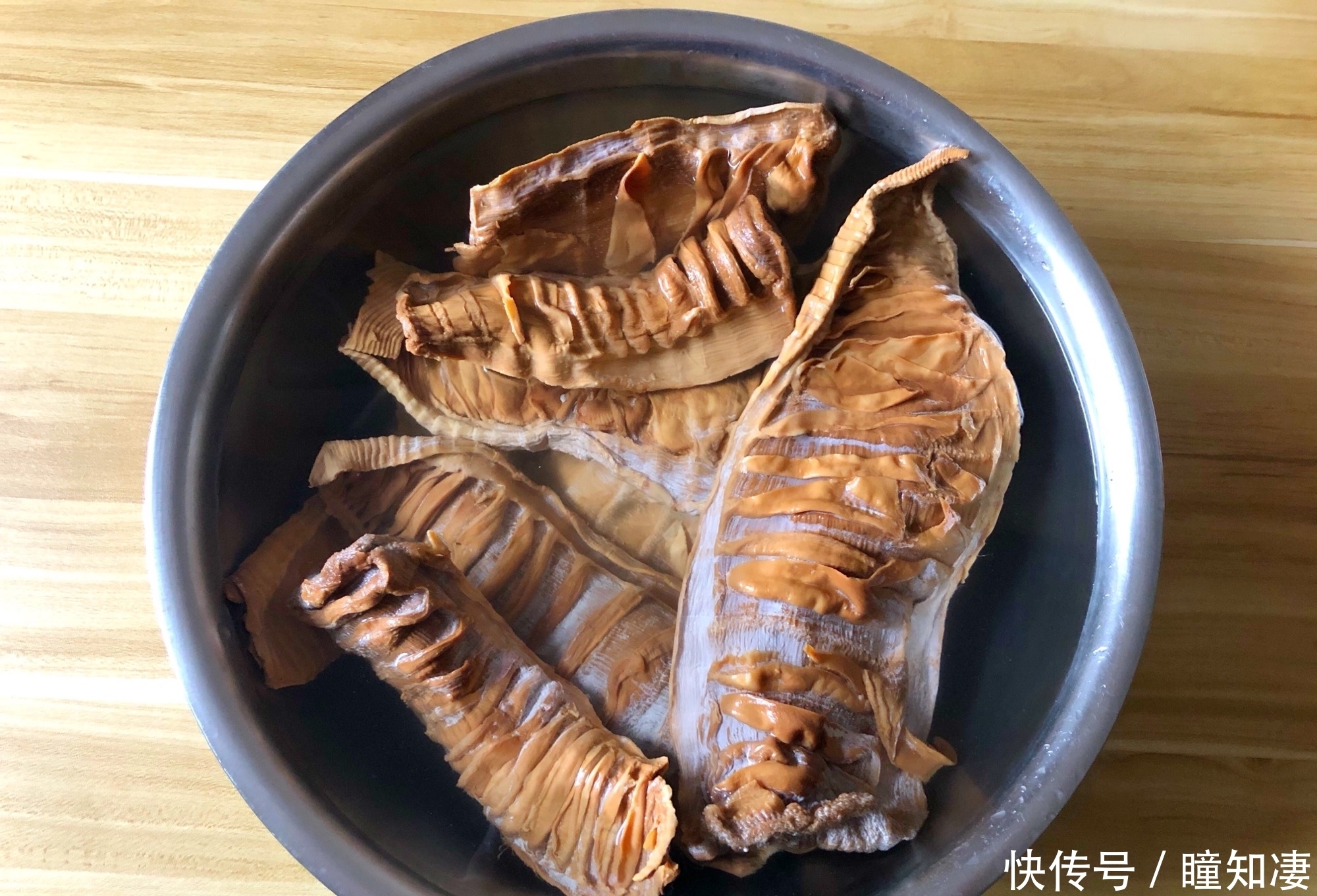 下饭|这食材,我每次遇到必买,一斤30元,简单一做,鲜香美味又下饭
