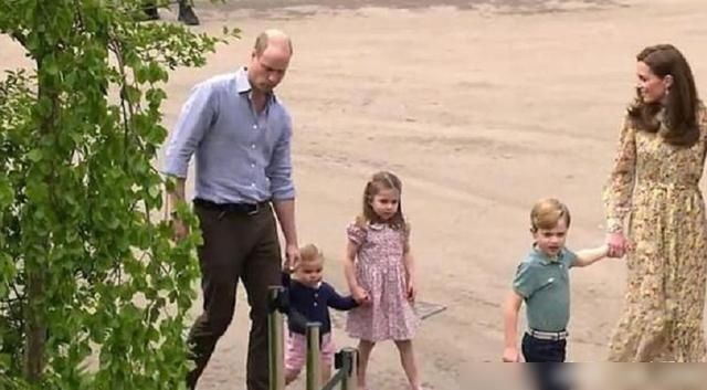 公主|瑞典王室姐弟俩玩闹,奥斯卡为抢球把姐姐绊倒在地,好调皮