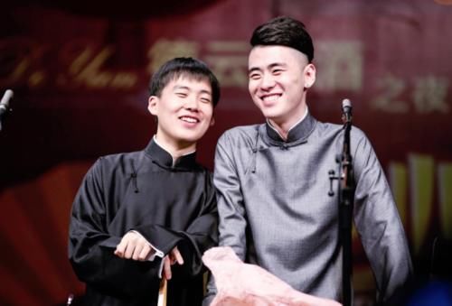  家务|郭麒麟加盟《做家务的男人》，常驻四档综艺节目，是新一代抢手王