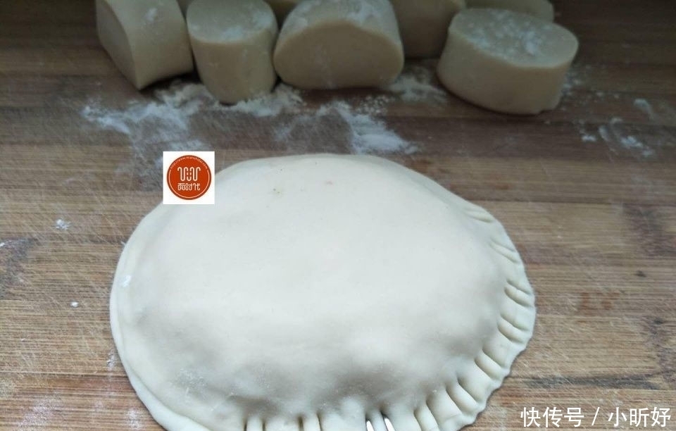 韭菜|做韭菜盒子,教你一招,外酥内鲜,好吃不腻,简单又美味!