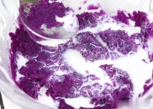 紫薯|在家教你做紫薯椰蓉甜甜圈,简单营养,甜香软嫩,孩子特喜欢