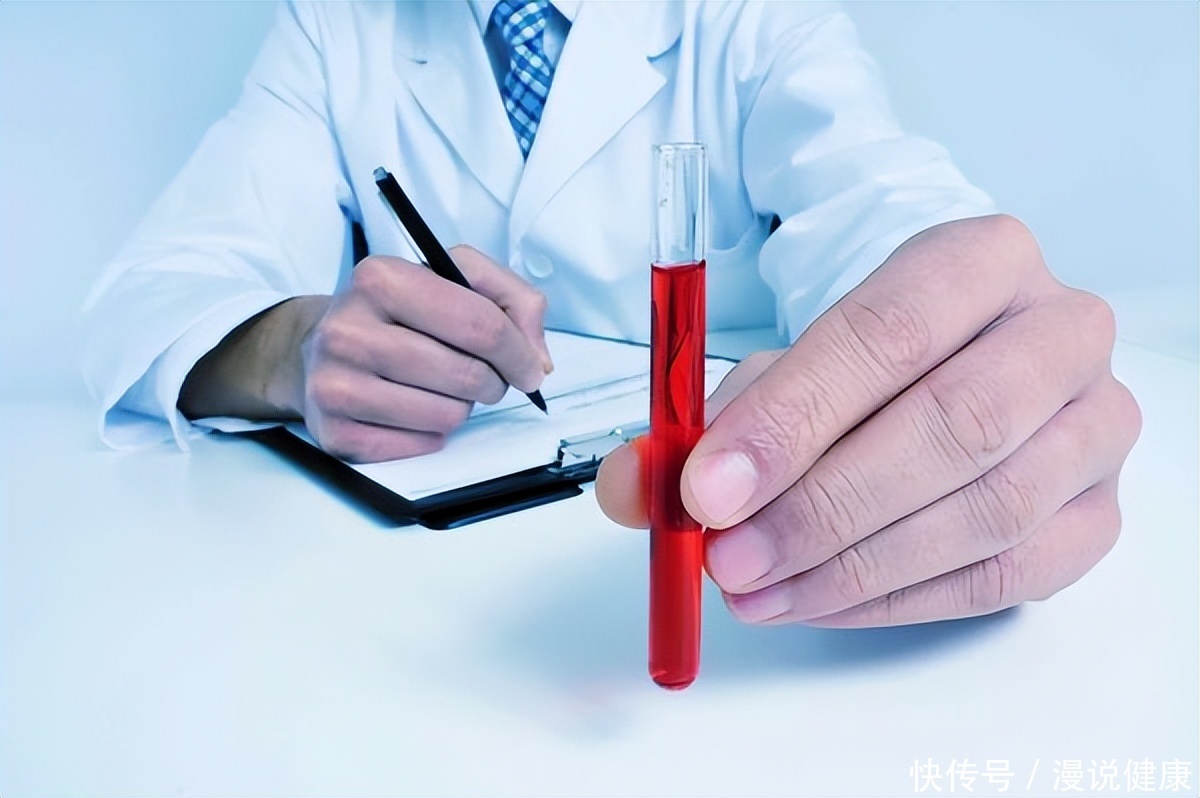 血糖高什么程度脚会烂(血糖高，脚底烂？若糖友们忽视这种并发症，小心面临截肢的风险)