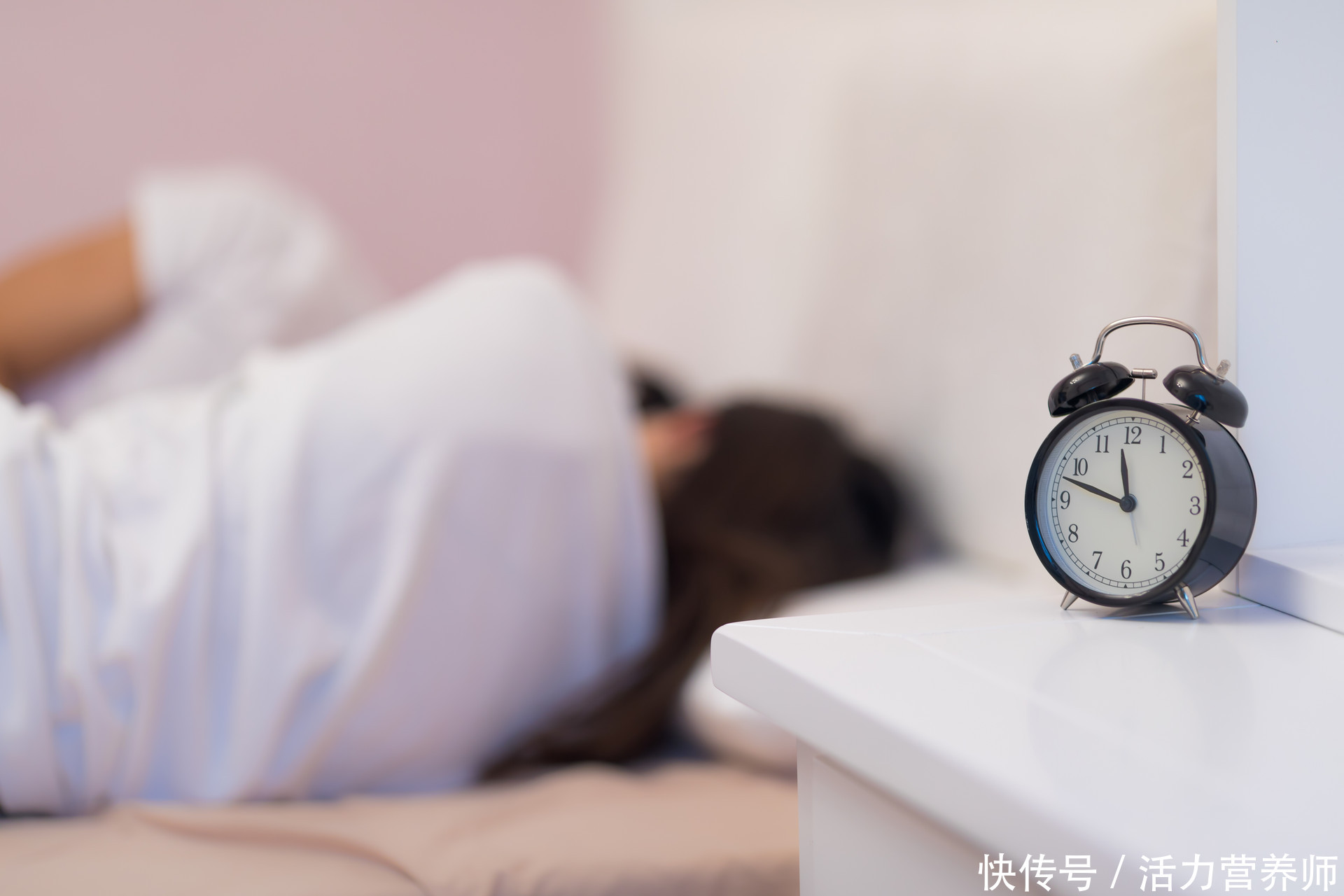 6个症状说明你已经过度疲劳(当你经常出现这几个症状，说明你已经“疲劳过度”，抓紧时间休息)