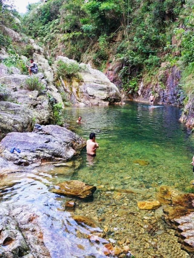绝美|赶紧收藏！这几个附近的小众绝美玩水圣地！看了就想跳进去~