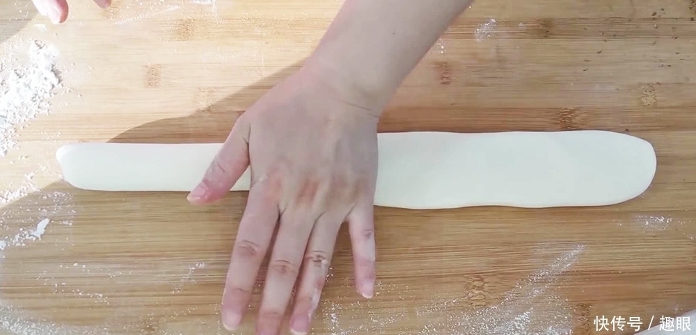  均匀|千层饼怎么做层多又柔软？有人说开水烫面多抹油，其实做法不全对