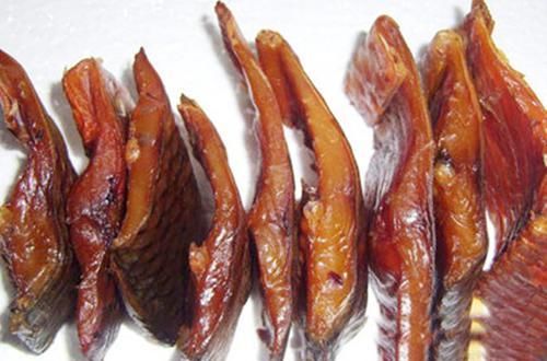  腌制|腌腊鱼时，清洗后别直接用盐腌制，缺少这一步，难怪腊鱼不香还臭