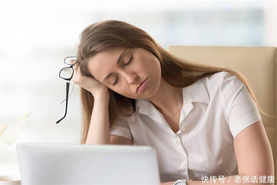 如何缓解秋乏烦恼(春困秋乏，秋季每天疲惫不堪，该如何缓解？这些小妙招不妨试试)