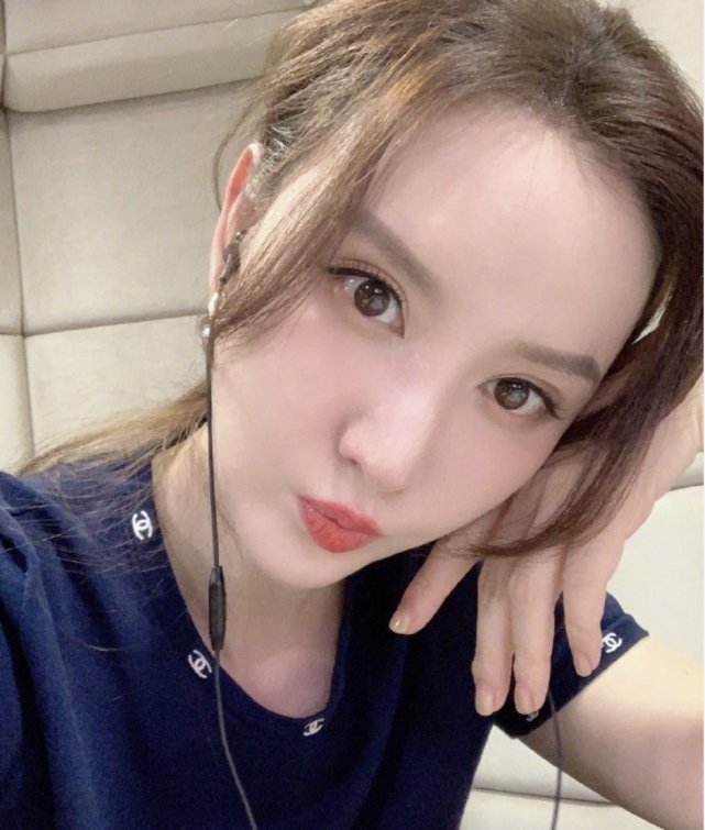 身份证|张萌深夜怒斥身份信息被盗用注册会员:航空公司审核这么不严格?