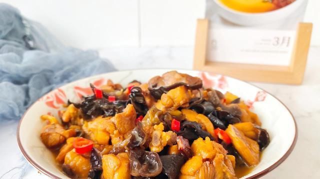 大人|夏天吃肉就吃它,蒸一蒸10分钟出锅,又鲜又营养,大人孩子都爱吃