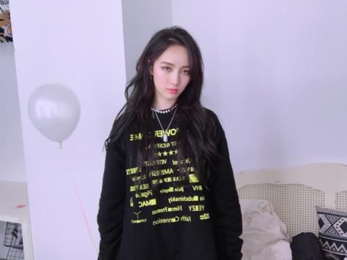  姐姐们|史上头一遭，这档综艺把自己玩成了一场行为艺术