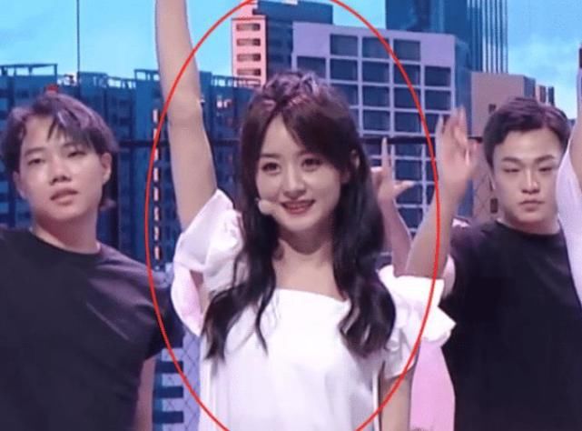  美颜|快本导演太会玩拍，拍赵丽颖近照时突然关美颜，真实形象让人想取关