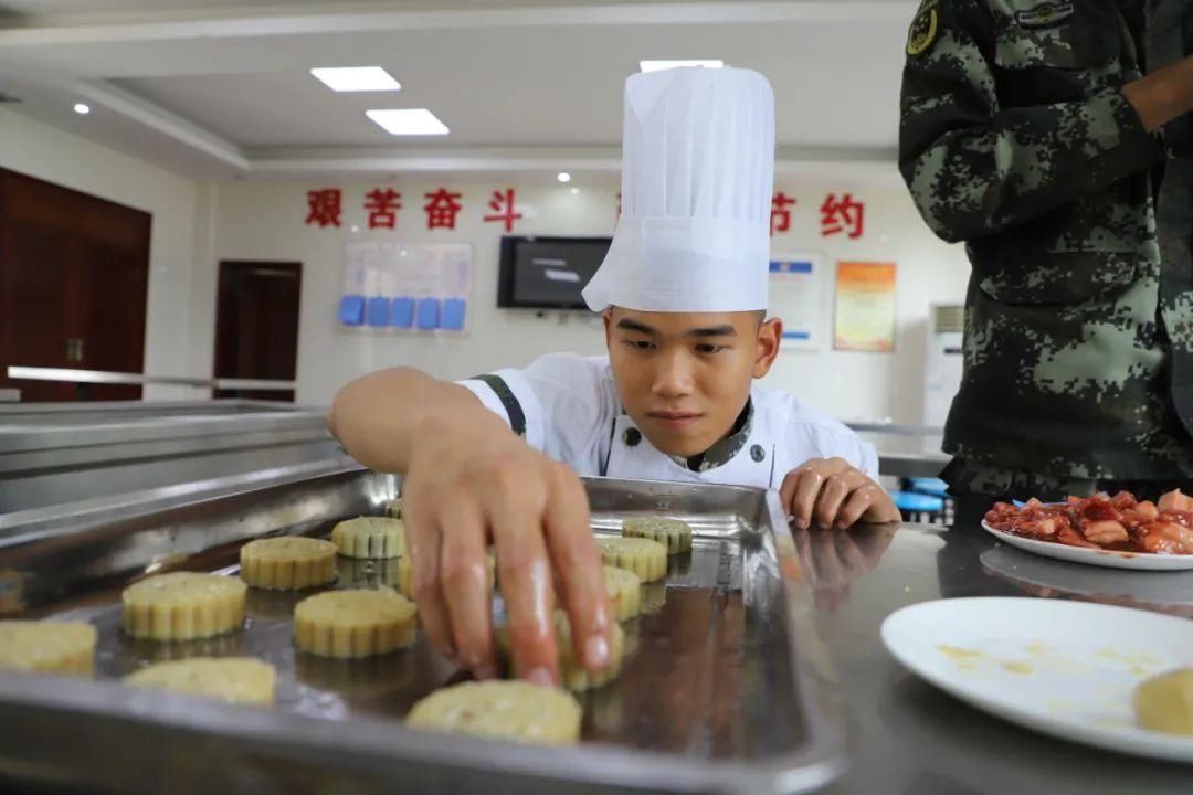 专属|私人订制！专属你的中秋月饼